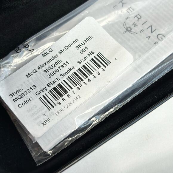 MCQ ALEXANDER MCQUEEN BLACK GREY SHIELD MQ0221S GREY BLACK SMOKE SUNGLASSES NEW - Picture 7 of 7